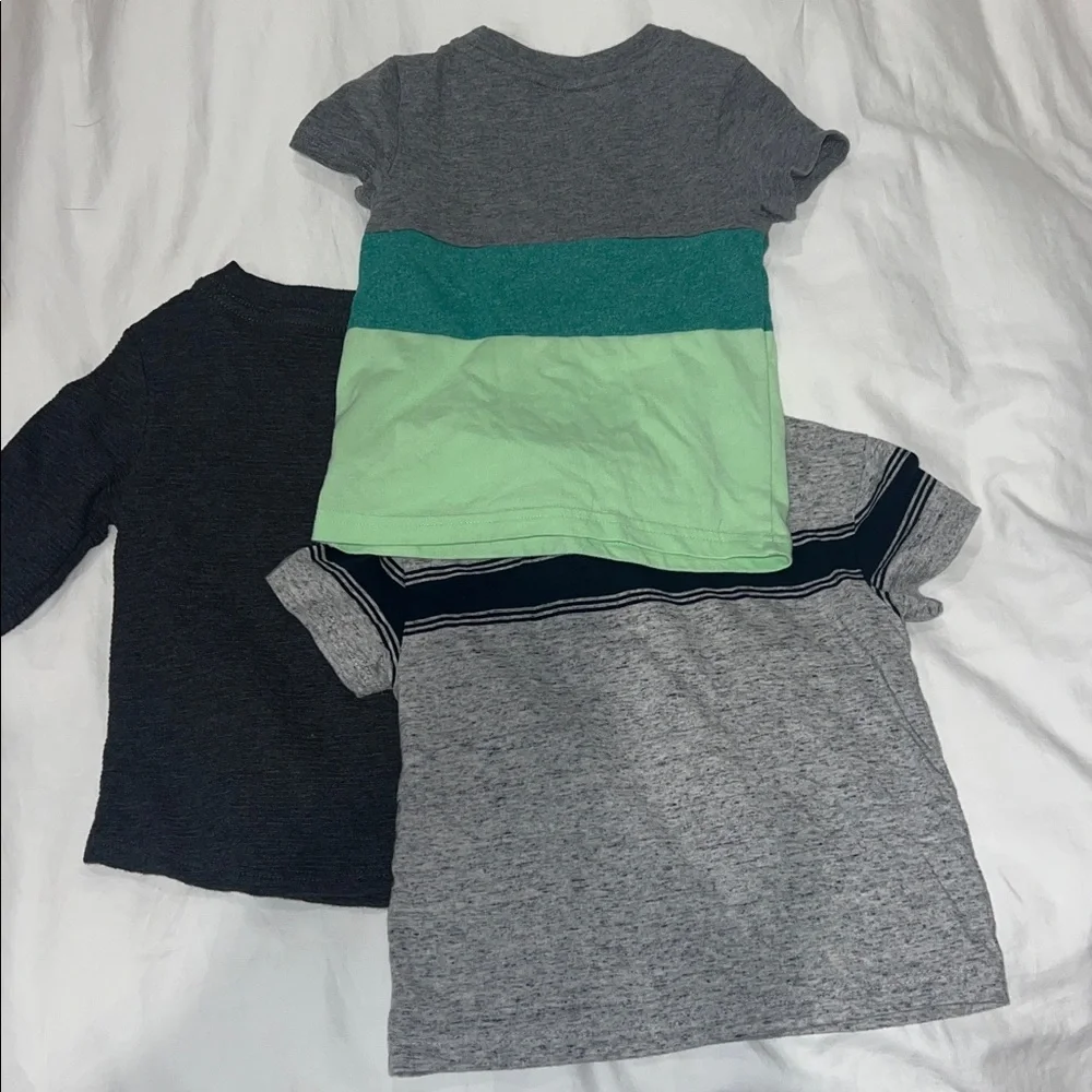 Set of Three Boys' T-Shirts in Gray, Green, and Black